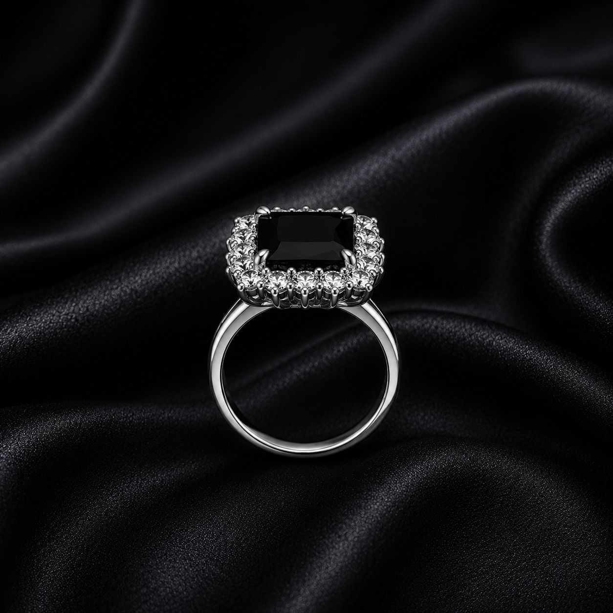 Black Halo Ring (Silver)