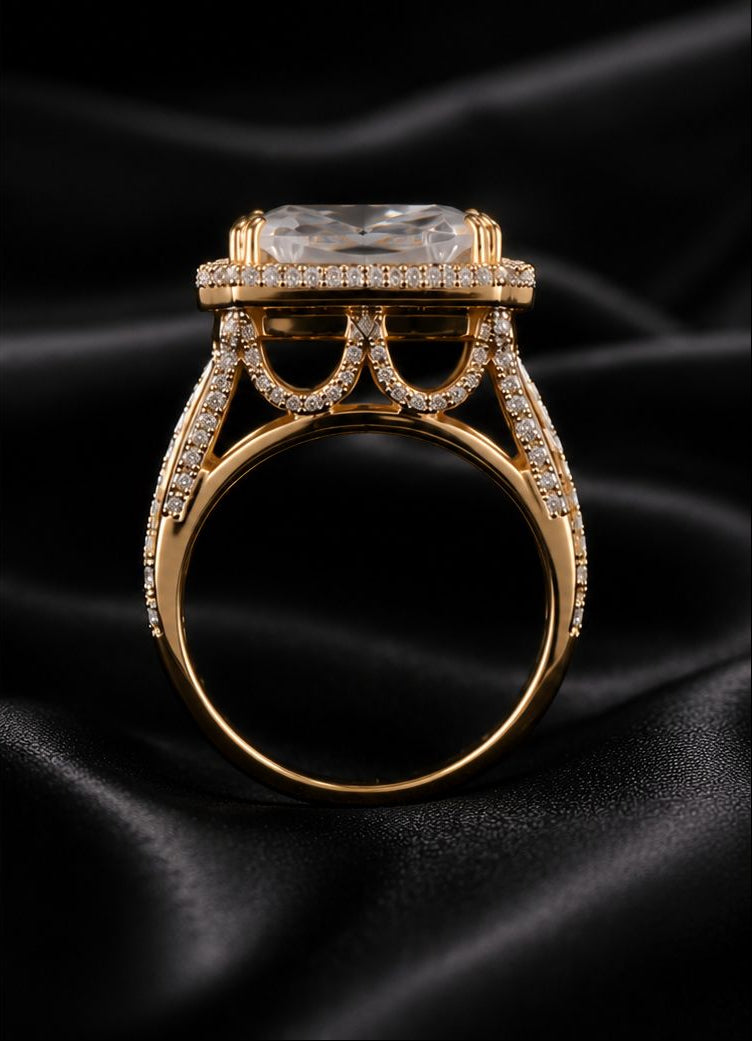 Radiant Solitaire Ring (Gold)