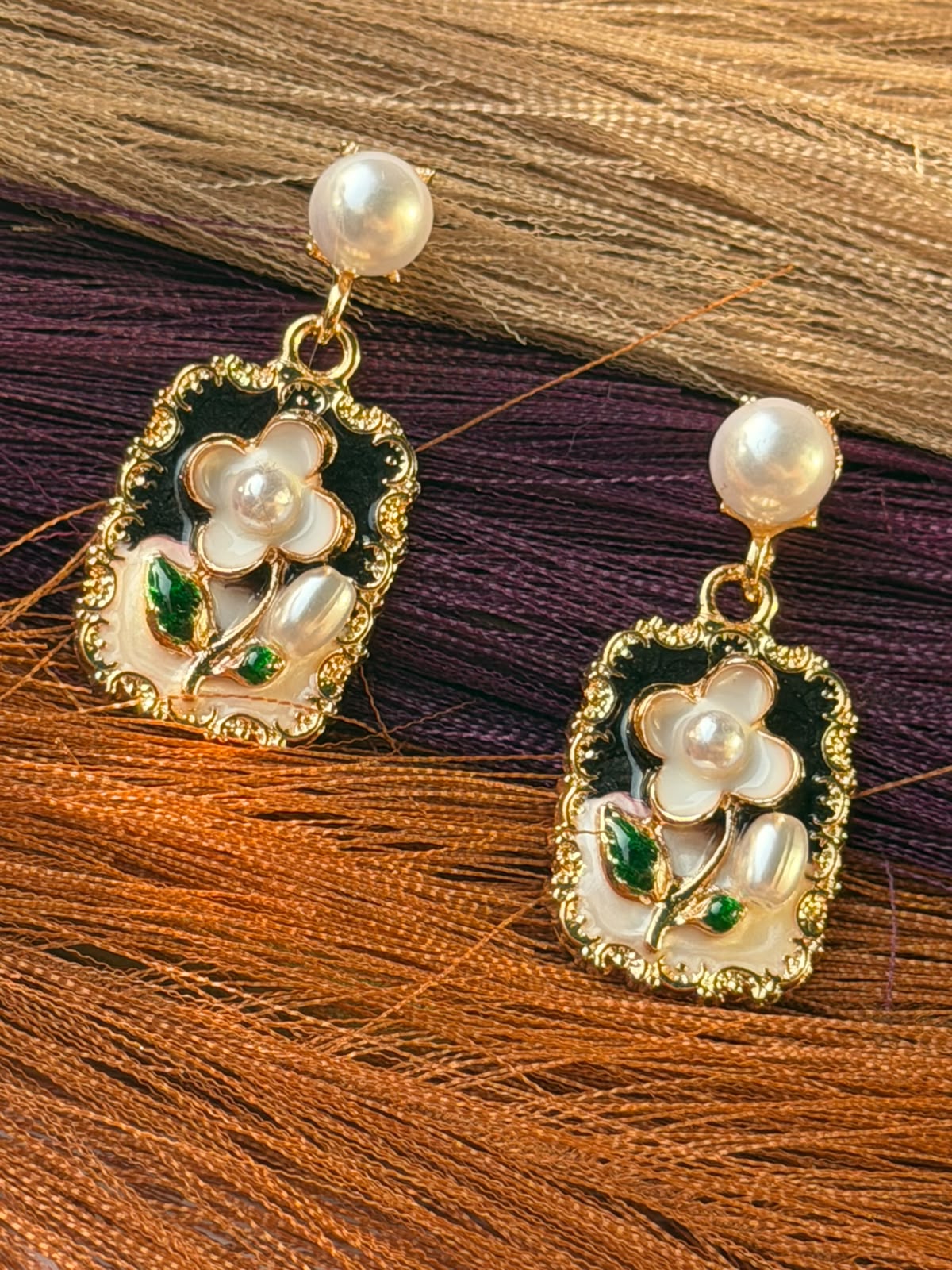 Pearl Bloom Drop Earings